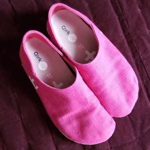 OTZ linen fushia pink slip on shoes